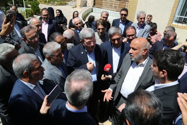 اهدای ۳۵۰ ویلچر به سالمندان و افراد دارای معلولیت در کردستان تأکید وزیر رفاه بر فعال‌سازی ظرفیت‌های استان
