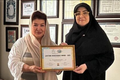 دیدار سخنگوی دولت با پوران درخشنده