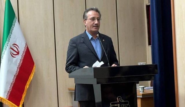 زمینه حضور سرمایه‌گذاران در حوزه پروژه‌های دریایی فراهم شود