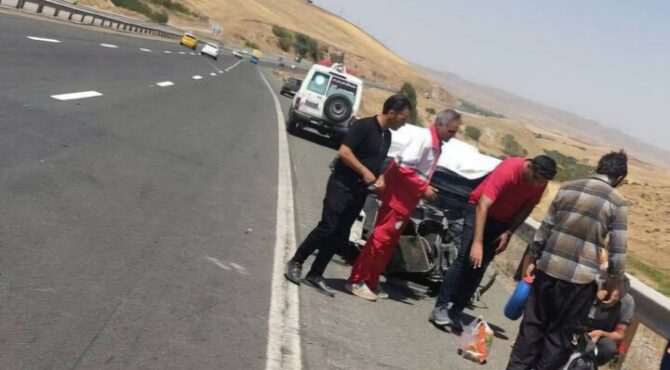 ۴ مصدوم بر اثر برخورد سواری با گاردریل در آزادراه پیامبر اعظم(ص)