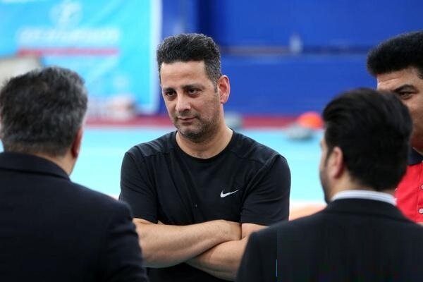 اصغری مقدم کم‌توجهی به فوتسال، تیم‌ها را منحل می‌کند با قبول هدایت ایرالکو ضرر کردیم
