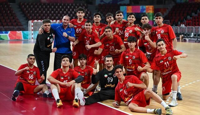 ایران ۶۵ مالدیو ۴ پسران هندبال مالدیو را گلباران کردند