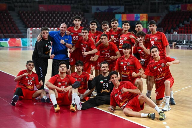 ایران ۶۵ مالدیو ۴ پسران هندبال مالدیو را گلباران کردند