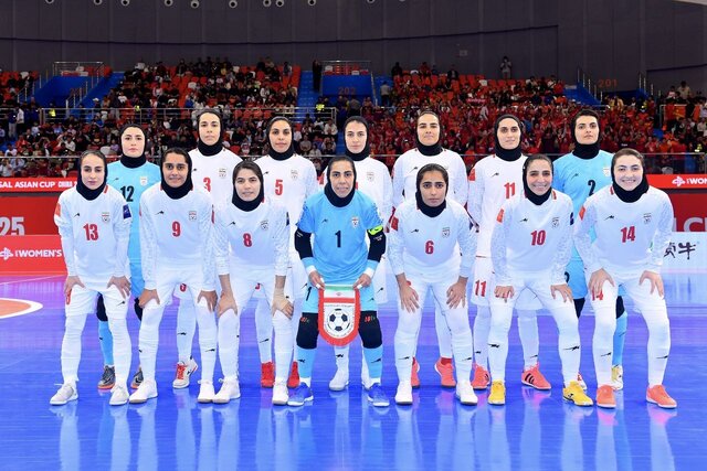 دختران فوتسال ایران در گروه ایتالیا و برزیل