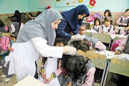 آموزش ۳۵ هزار دانش‌آموز سفیر سلامت با موضوع پیشگیری از پدیکلوزیس