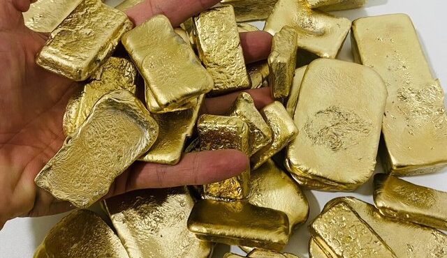 طلای آبشده بخرید یا نه؟ سرمایه‌گذاری پرریسک در پوشش طلا