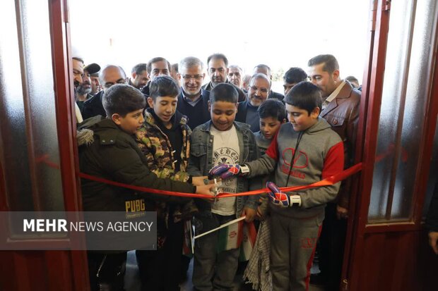 اداره ورزش و جوانان و سالن ورزشی شهید مهدی پولادوند چهارباغ افتتاح شد
