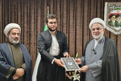 تجلیل از قهرمان کشوری ترتیل قرآن در کردستان